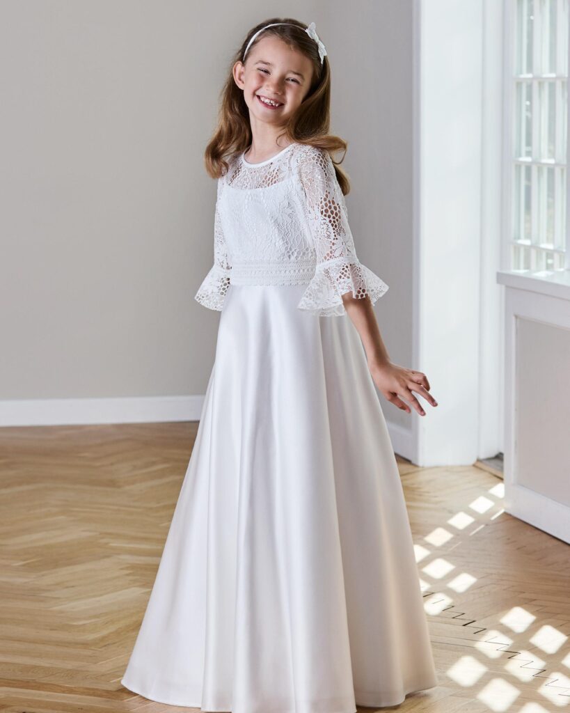 Kommunion 82 kommunionkleid lilly 08 1161 cr biancas brautmoden