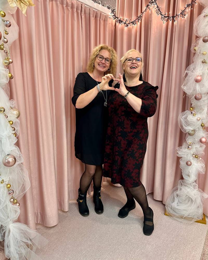 Iris und Nicole bei unserem Weihnachtsevent.