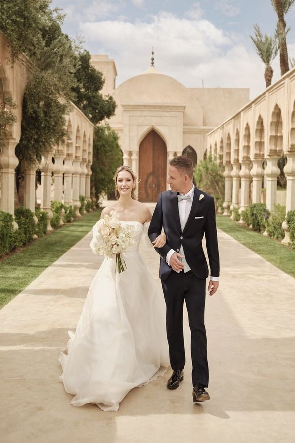 Herren 14 Klassischer schwarzer Hochzeitsanzug für den Bräutigam – Anzugberatung bei Bianca’s Brautmoden in Bad Kreuznach