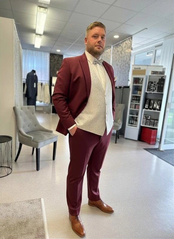 Anzug für kräftigen Mann in einem tollen bordeauxrot in großer Größe