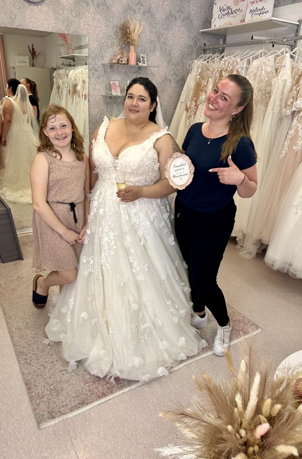 Realbride bei Biancas Brautmoden in Bad Kreuznach - Rhein-Main-Gebiet