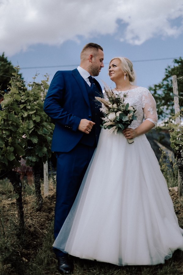 Realbrautpaar an ihrer Hochzeit.