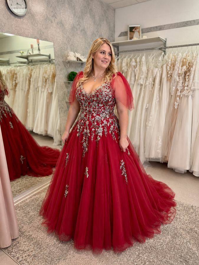 brautkleid rot curvy